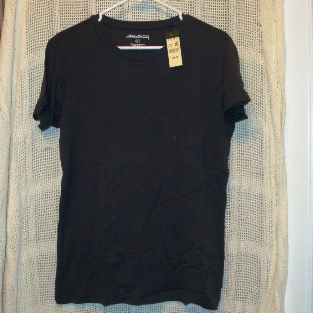 NWT. Eddie Bauer Woman's t-shirt. XL. Super Soft